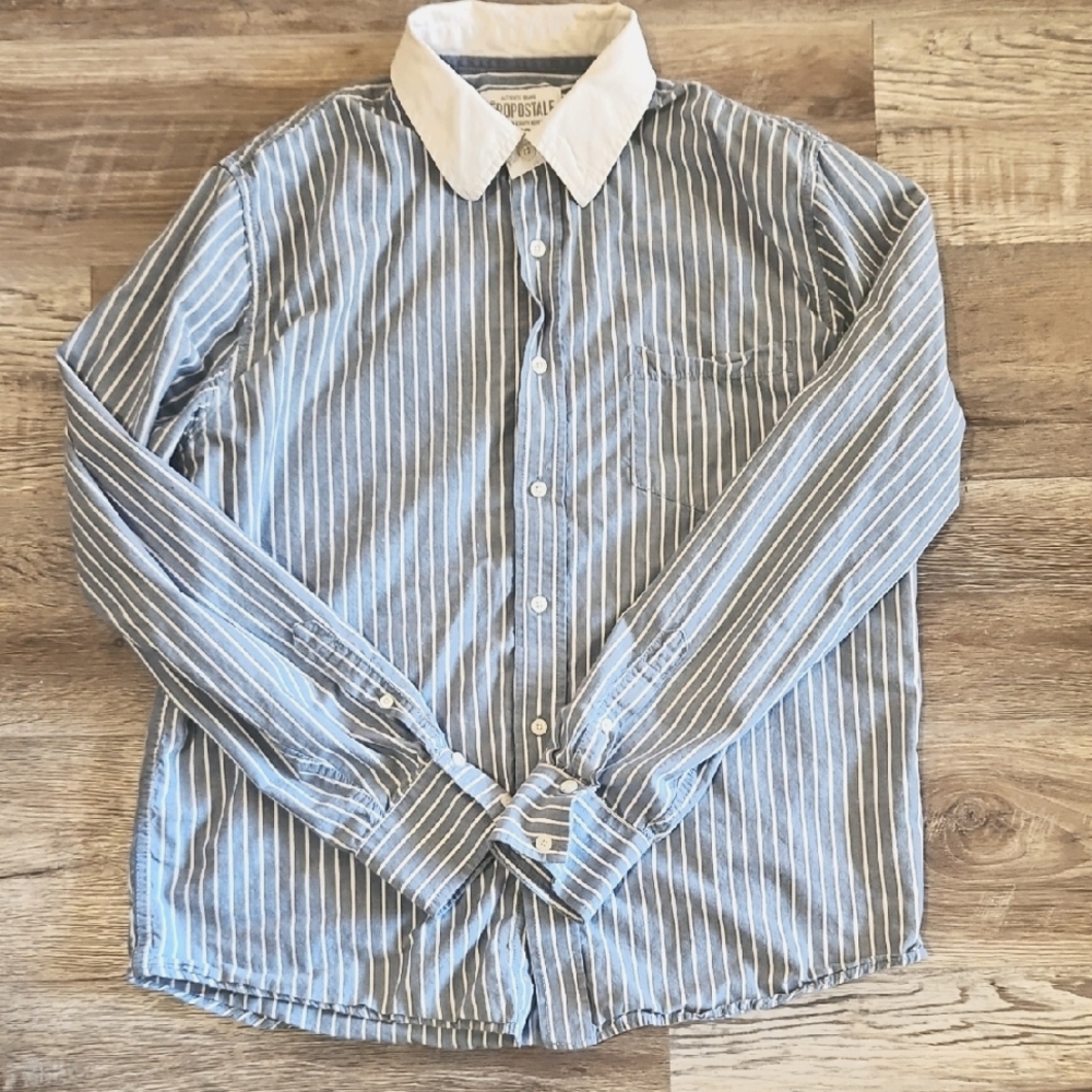 Aeropostale Blue Striped Men's Shirt with White Collar
